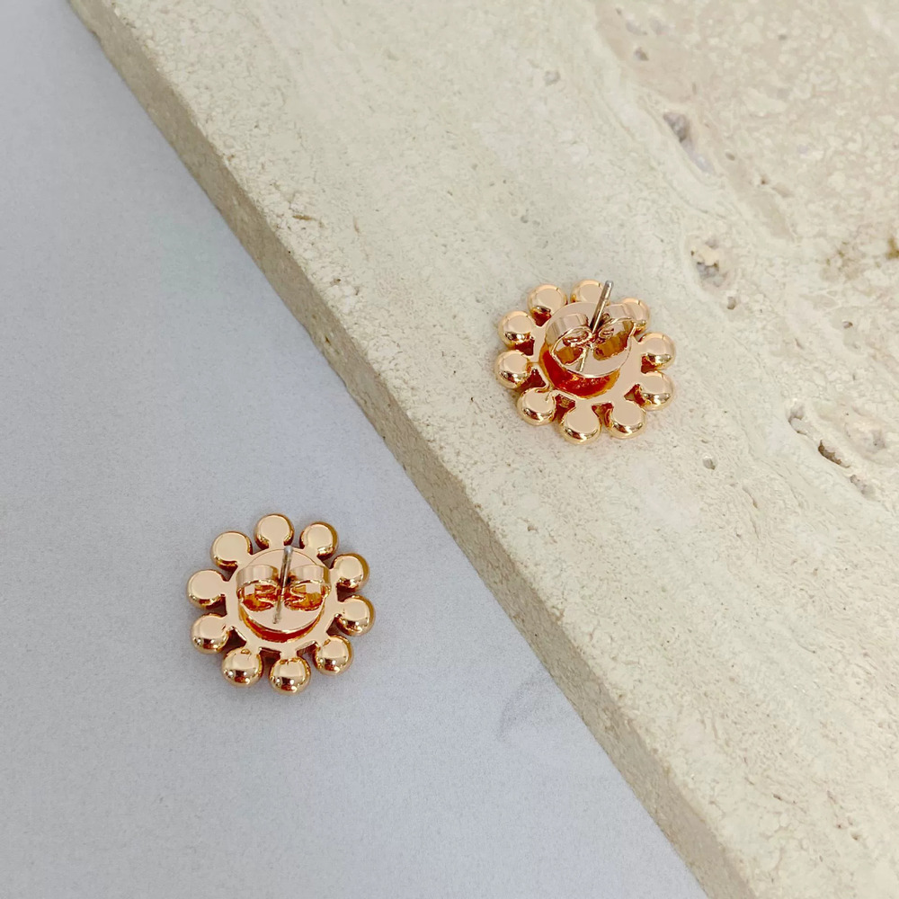 Tory Burch Pearl Inlaid Sun Shape Earrings - Picture 3 of 6